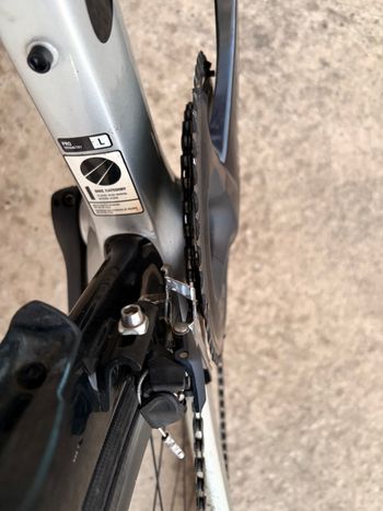 Używany Canyon Aeroad CF SL 8.0 2020 2020 Road & Gravel — zdjęcie 5 z 6