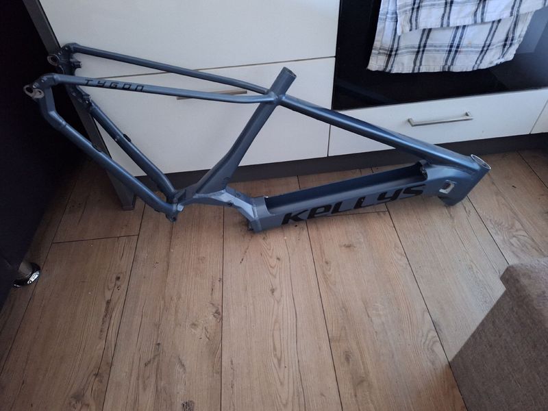Tweedehands Kellys TYGON R10 AIR P 29" 725 Wh 2024 Frameset 2024 MTB