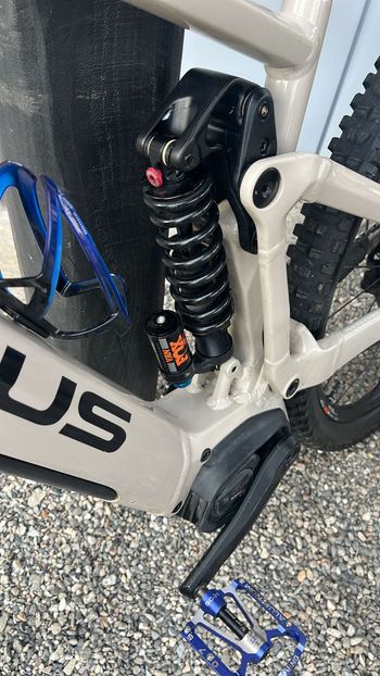 Focus SAM² 6.9 2022 2022 Mountainbike d'occasion — image 3 sur 9
