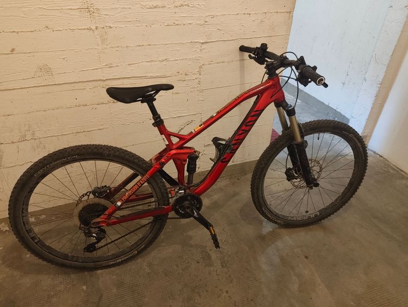 Used Canyon SPECTRAL AL 5 DEL 10/2016 Telescopico 2016 MTB