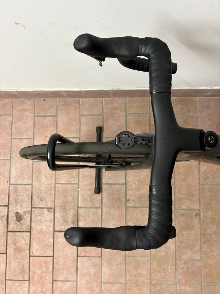 Used Scott Addict 10 2025 2025 Road & Gravel, Black — image 13 of 14