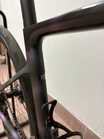 Used Scott Addict 10 2025 2025 Road & Gravel, Black — image 2 of 14
