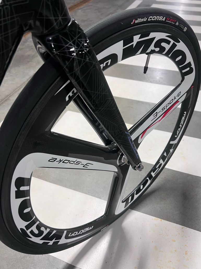 Used Specialized Allez Track - rear model 2019 Road & Gravel, Black — image 8 of 10