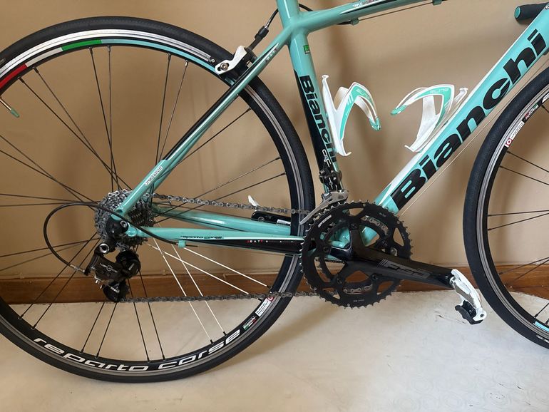 Brugt Bianchi Impulso Campagnolo Veloce 2015 Road & Gravel — billede 2 af 3