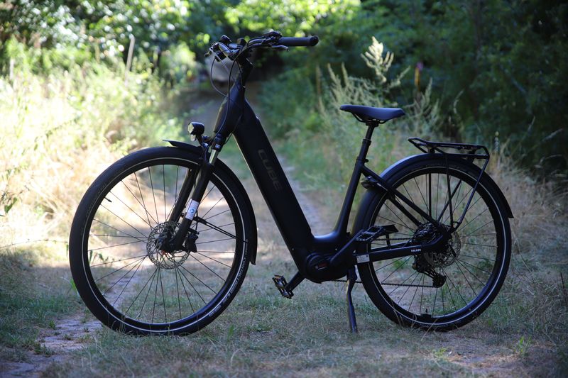 CUBE SUPREME HYBRID PRO 625 2024 2024 Urban & Touring d'occasion