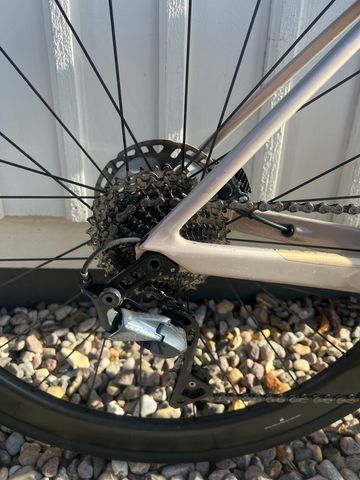 Used Scott Foil RC 30 2022 2022 Road & Gravel, Light Gray — image 4 of 7