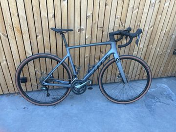 Tweedehands Scott Addict 40 2023 2023 Road & Gravel