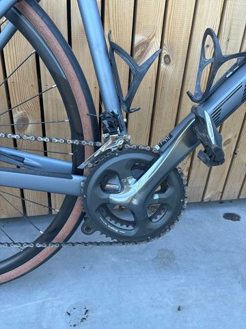 Used Scott Addict 40 2023 2023 Road & Gravel, Light Gray — image 3 of 7