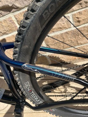 Used Trek Roscoe 8 2023 2023 Mountainbike, Blue, 27.5, 29 — image 11 of 22