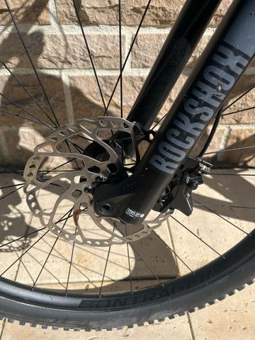 Used Trek Roscoe 8 2023 2023 Mountainbike, Blue, 29 — image 8 of 22