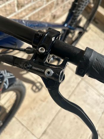 Used Trek Roscoe 8 2023 2023 Mountainbike, Blue, 27.5, 29 — image 13 of 22