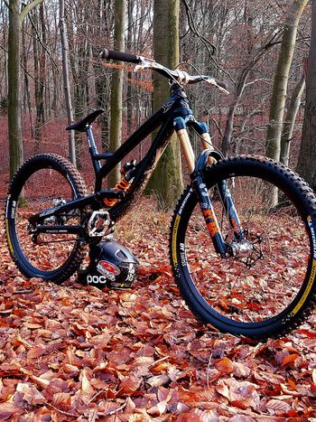 YT Industries Tues Other 2017 Mountainbike usato, Nero — immagine 4 di 8