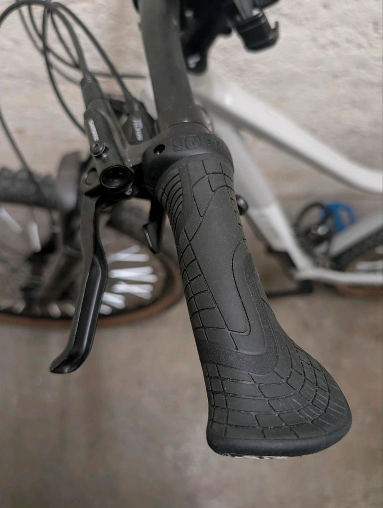 Used CUBE ACCESS WS PRO 2021 2021 Mountainbike, Light Gray, 27.5, 29 — image 5 of 13