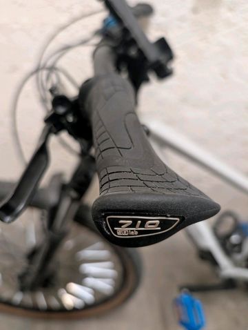 Used CUBE ACCESS WS PRO 2021 2021 Mountainbike, Light Gray, 27.5, 29 — image 4 of 13