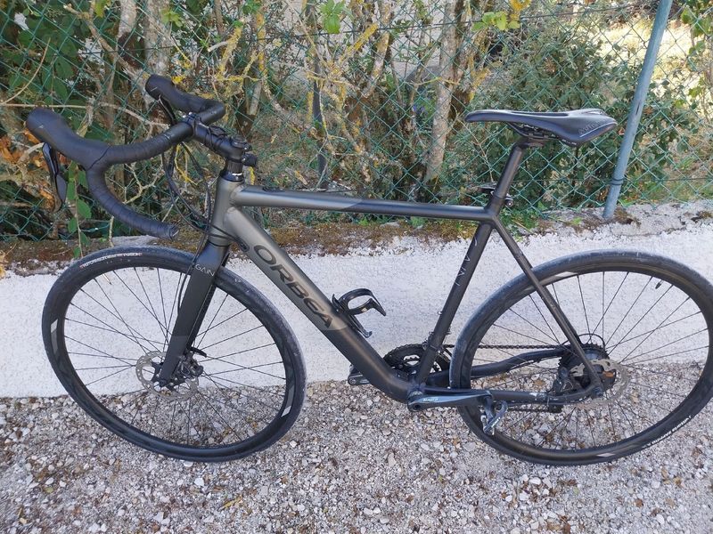 Używany Orbea GAIN D20 USA 2019 2019 Road & Gravel