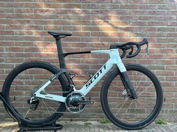Käytetty Scott Foil RC Ultimate 2025 2025 Road & Gravel