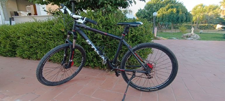 Tweedehands ROCKRIDER 340 26" MTB Other Shimano 2020 Mountainbike — afbeelding 1 van 11