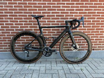 Used Canyon Aeroad Shimano Ultegra 2021 Road & Gravel, Black — image 2 of 11