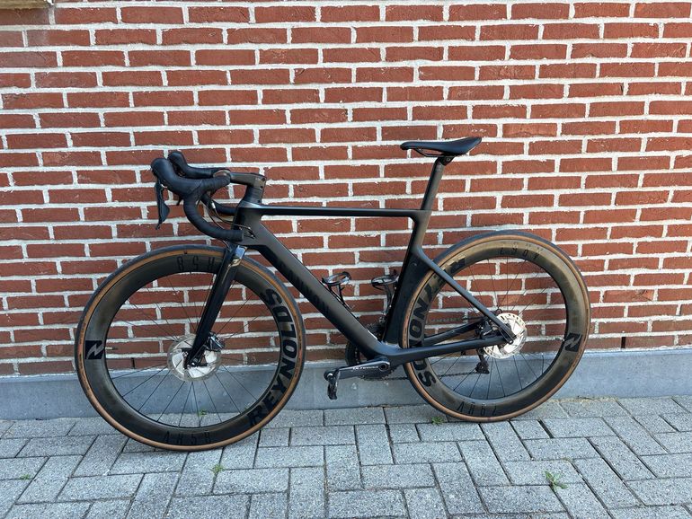 Used Canyon Aeroad Shimano Ultegra 2021 Road & Gravel, Black — image 5 of 11