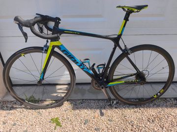 Giant TCR Advanced SL 2 2017 2017 Road & Gravel de segunda mano, Negro — imagen 2 de 14