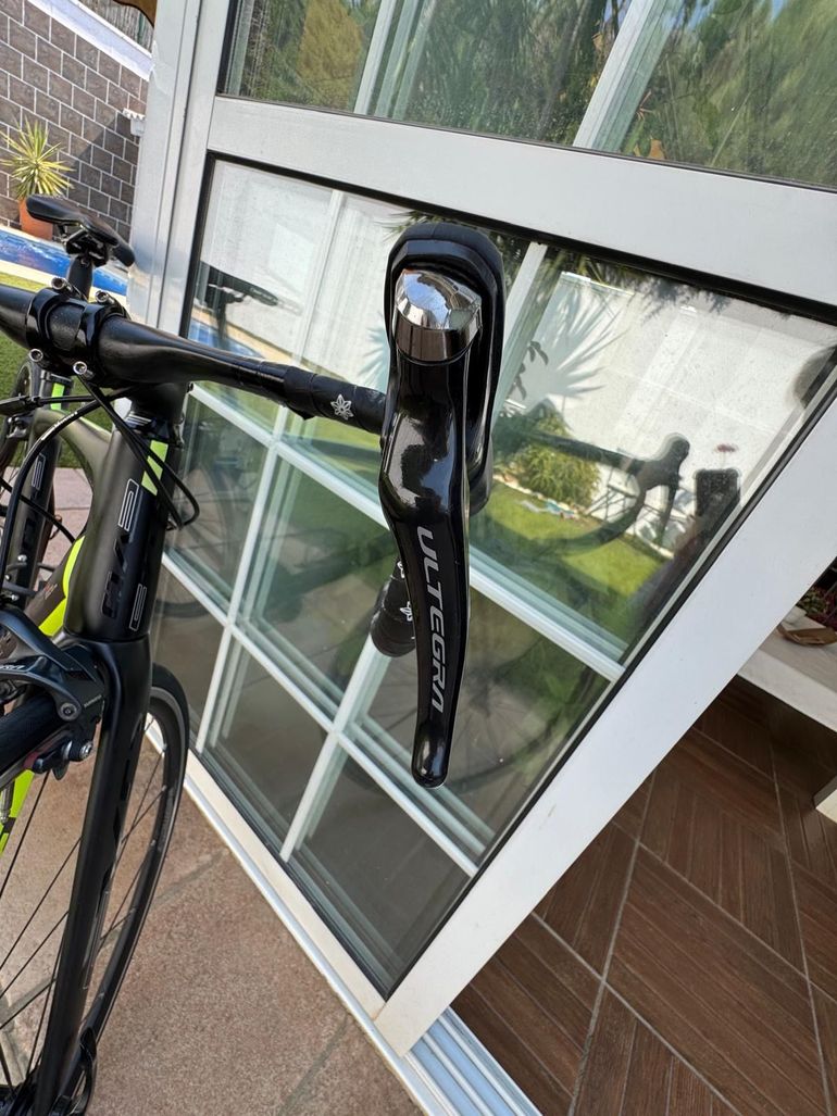 Używany BH Evo Carbon 2018 carretera. Talla MD Shimano Ultegra 2018 Road & Gravel — zdjęcie 4 z 16