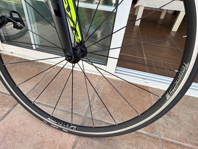 Używany BH Evo Carbon 2018 carretera. Talla MD Shimano Ultegra 2018 Road & Gravel — zdjęcie 6 z 16