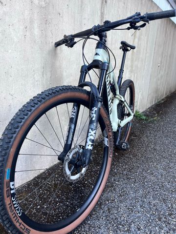 Used Canyon Neuron CF 9 2022 2022 Mountainbike, Green, 27.5, 29 — image 2 of 12