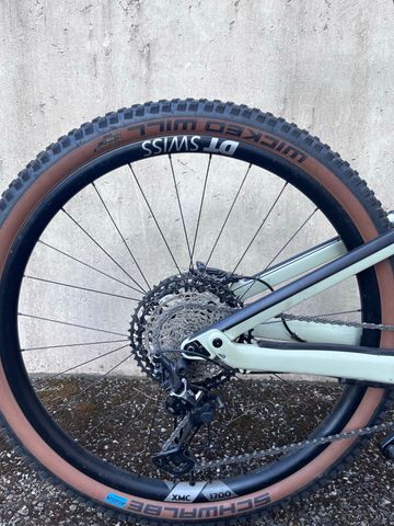Used Canyon Neuron CF 9 2022 2022 Mountainbike, Green, 27.5, 29 — image 8 of 12