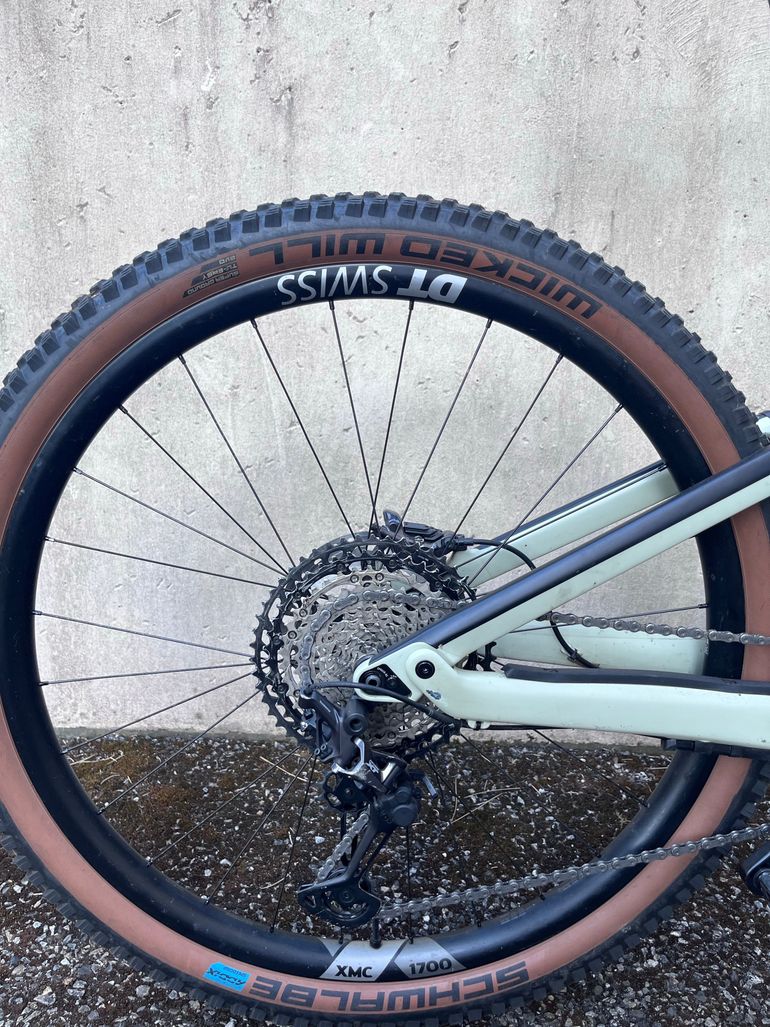 Used Canyon Neuron CF 9 2022 2022 Mountainbike, Green, 27.5, 29 — image 8 of 12