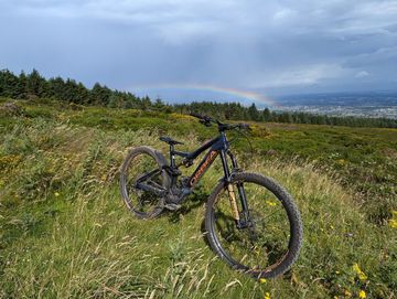 Orbea RISE M10 2022 2022 Mountainbike usato, Verde — immagine 4 di 5