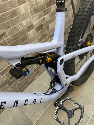 Używany Commencal T.E.M.P.O Shimano Deore XT 2024 Mountainbike — zdjęcie 4 z 6