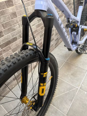 Brugt Commencal T.E.M.P.O. T-TYPE UNIQUE 2024 2024 Mountainbike — billede 3 af 6