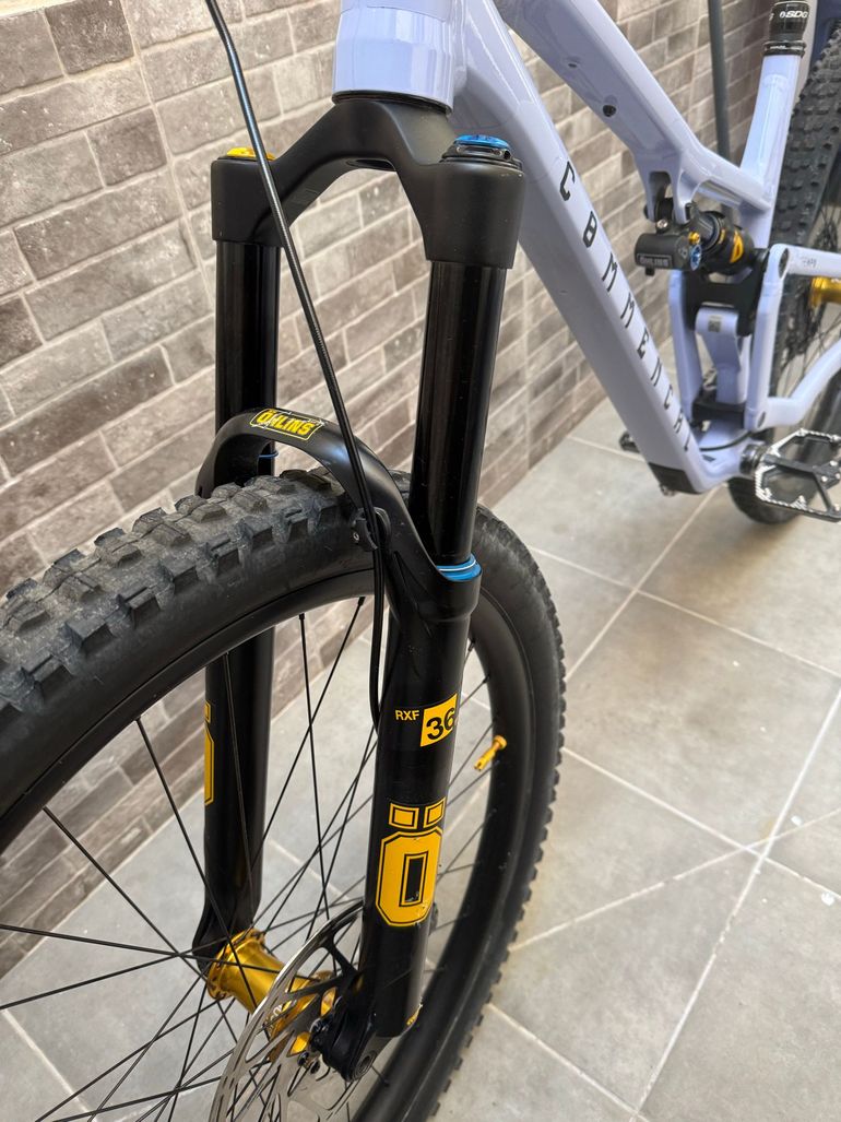 Brugt Commencal T.E.M.P.O. T-TYPE UNIQUE 2024 2024 Mountainbike — billede 3 af 6