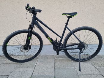 Used CUBE CROSS Pro 2019 2019 Road & Gravel, Black — image 1 of 6