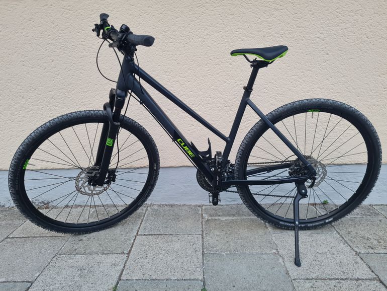 Used CUBE CROSS Pro 2019 2019 Road & Gravel, Black — image 1 of 6