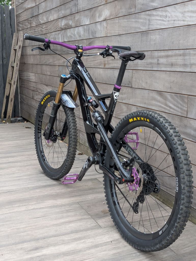 Used YT Capra CF pro race 2016 Mountainbike, Black — image 3 of 8