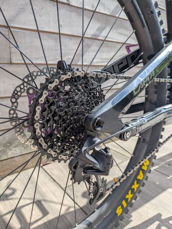 Used YT Capra CF pro race 2016 Mountainbike, Black — image 7 of 8