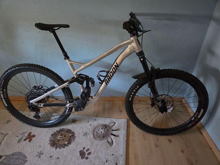 Radon SWOOP AL 9.0 2024 2024 Mountainbike usato, Grigio chiaro — immagine 1 di 3