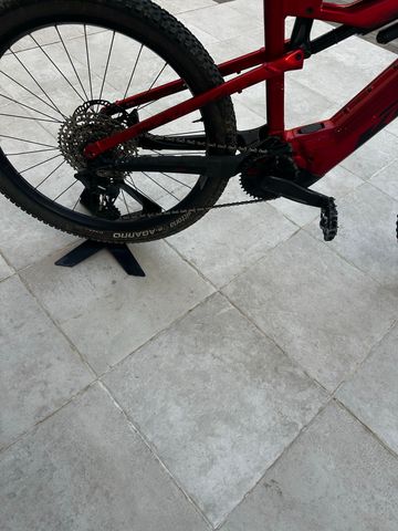 Używany KTM MACINA KAPOHO 7973 2022 2022 Mountainbike — zdjęcie 3 z 10