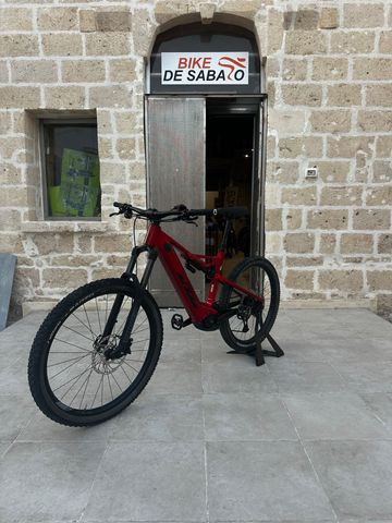 Używany KTM MACINA KAPOHO 7973 2022 2022 Mountainbike — zdjęcie 2 z 10