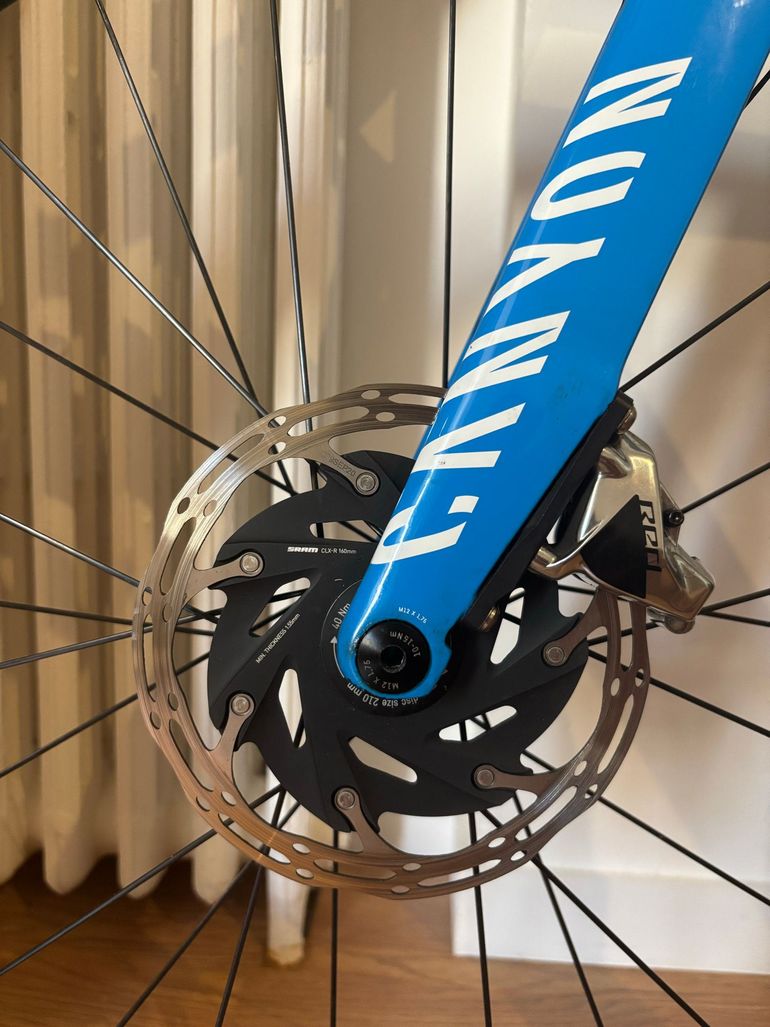 Canyon Aeroad SRAM Red 2021 Road & Gravel usato, Blu — immagine 6 di 7