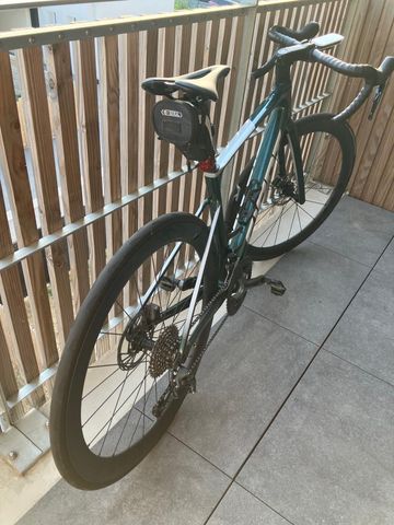 Tweedehands Giant Defy Advanced 3 2024 2024 Road & Gravel — afbeelding 3 van 7