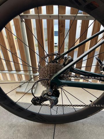 Tweedehands Giant Defy Advanced 3 2024 2024 Road & Gravel — afbeelding 4 van 7