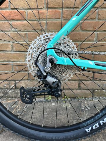 Brugt Bianchi Magma 9S Deore 2024 2024 Mountainbike — billede 17 af 32