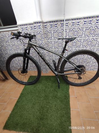 Używany Trek Procaliber 9.8 SL 2019 2019 Mountainbike — zdjęcie 1 z 10