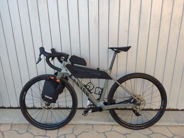 Canyon Grizl CF SL 6 2024 Road & Gravel usato