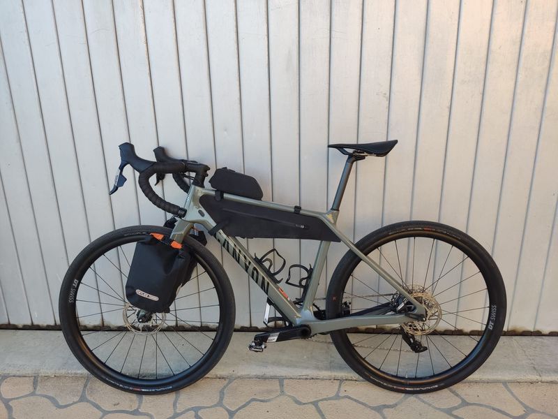 Tweedehands Canyon Grizl CF SL 6 2024 Road & Gravel