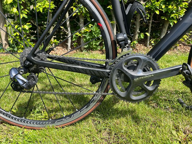 Used Canyon Ultimate CF SLX 8.0 2018 2018 Road & Gravel, Red — image 3 of 5