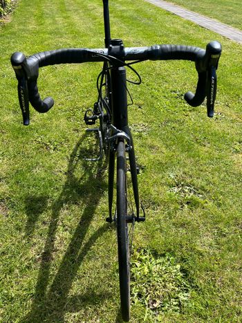 Used Canyon Ultimate CF SLX 8.0 2018 2018 Road & Gravel, Red — image 4 of 5