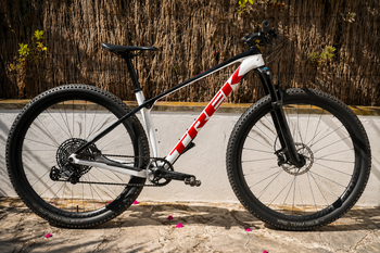 Gebrauchtes Trek Procaliber 9.8 2021 2021 Mountainbike, Weiß, 29 — Bild 11 von 11